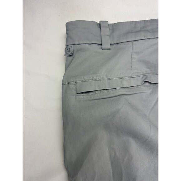 Men's Lululemon Commission Pant Classic Gray Tapered Casual LM5440S Size 33x29 - Picture 4 of 9